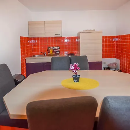 House Levanat Ferienhaus Kakma