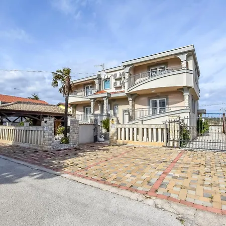 House Levanat Дом отдыха Kakma