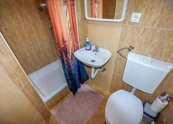 House Levanat * Kakma